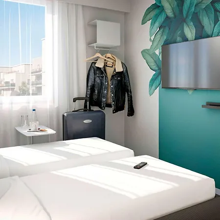 Ibis Styles Paris La Défense Hotel